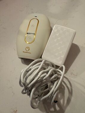 RoseSkinCo. Handheld White & Gold IPL Hair Removal Device